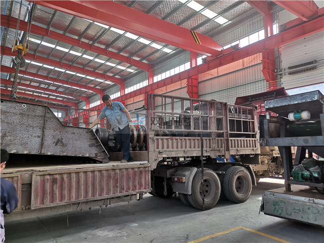 一台操作方便成本低的金屬加工設備廢鋼破碎機 一台操作方便成本低的金屬加工設備廢鋼破碎機
